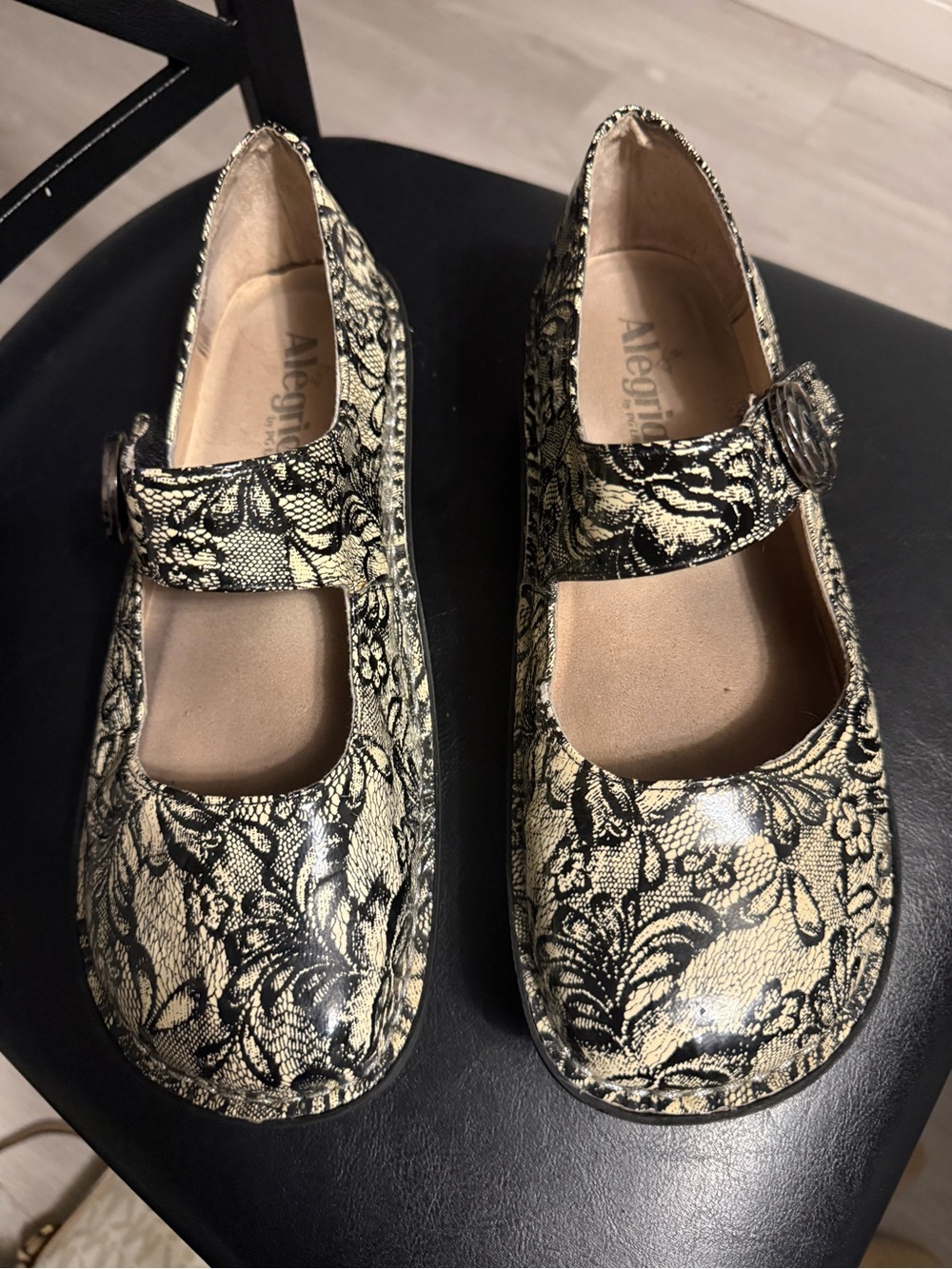 Alegria Women’s Black and cream color Lace-Effect Mary Jane Shoes